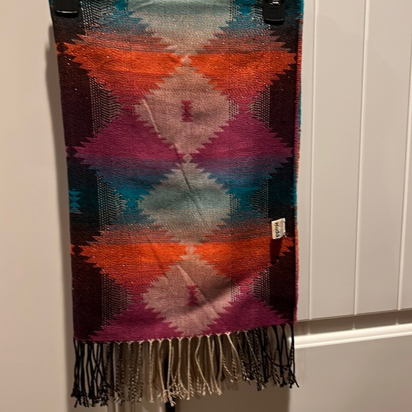 Mudd Accessories - CLOSET CLOSING ! 2morrow Morning !Decorative Print Scarf